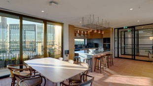 SIX Roof terrace kitchen 2