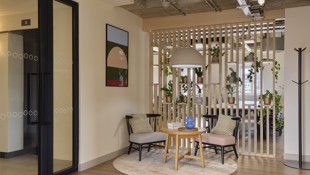 Dufour's welcome lounge