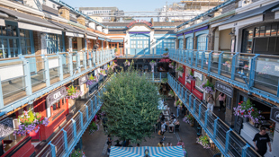 Kingly Court